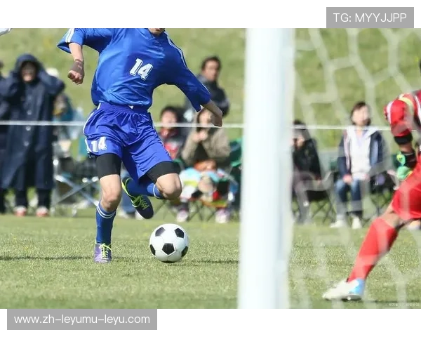 足球比赛中的快速反击与配合细节